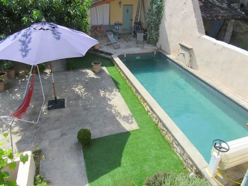 Characteristic Country House With Private Pool and Views of the Mont Ventoux - Image 1