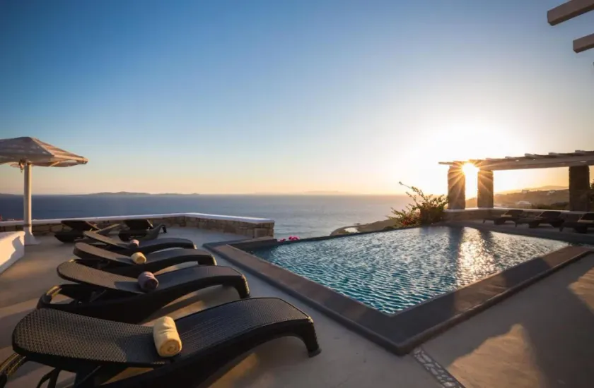 Stunning 2BR Cottage With Private Pool in Mykonos - Image 1