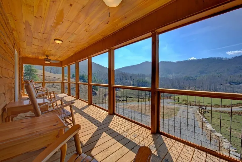 Still Rock Farms - 2 Br Cabin - Image 1