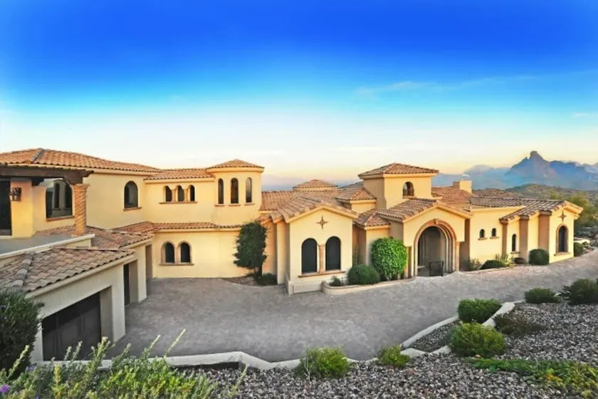 Tuscan Beauty with Incredible Views! - Image 1