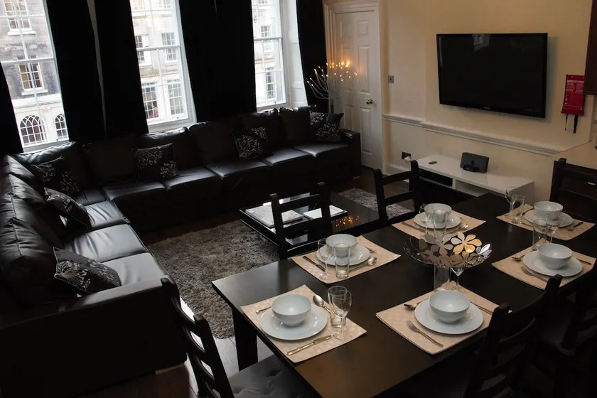 Stay Edinburgh City Apartments - Image 1