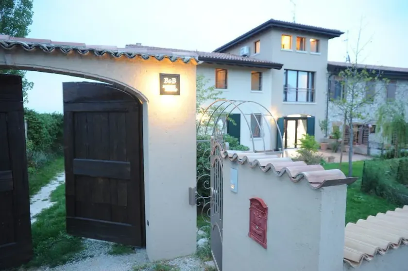 Monte Maino Bed and Breakfast - Image 1