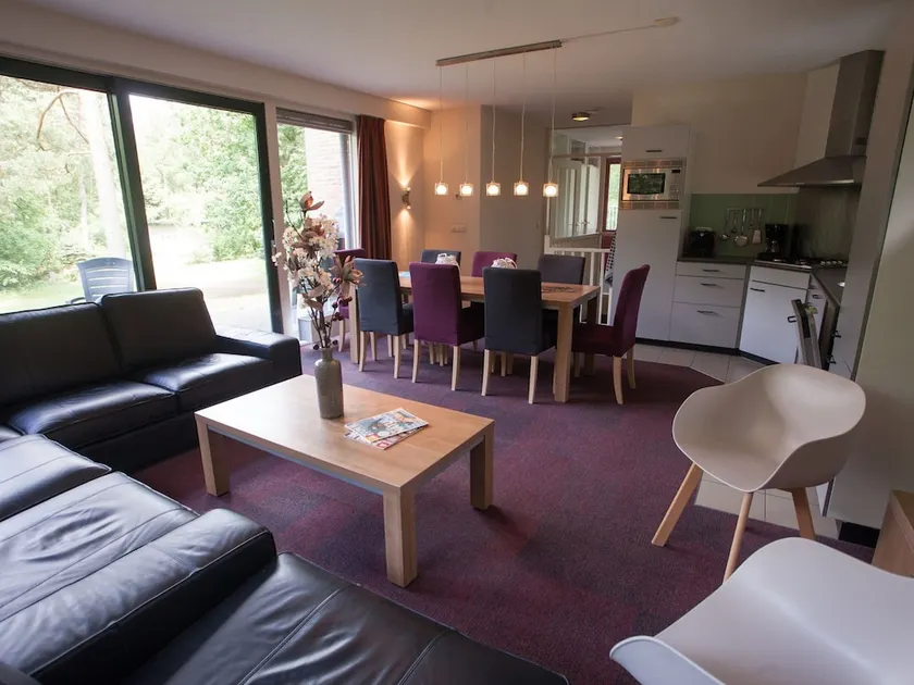 Comfortable Bungalow With a Fireplace, not far From Assen - Image 1