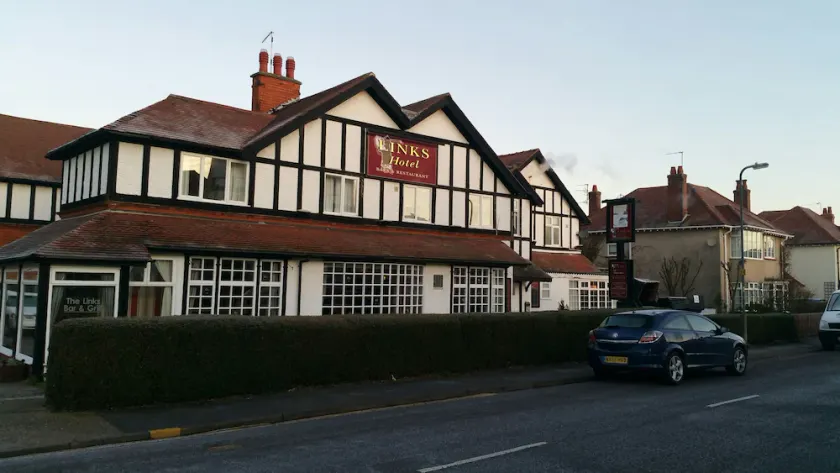 The Links - Image 1