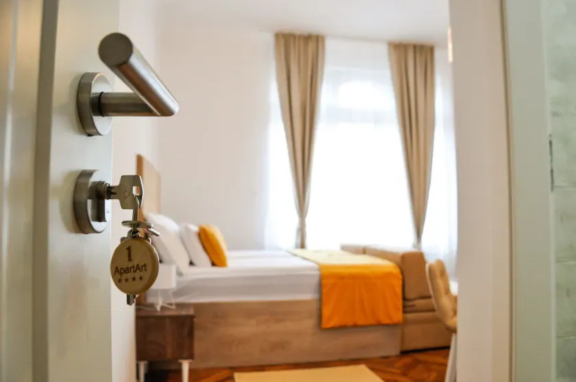 Apartart - Image 1