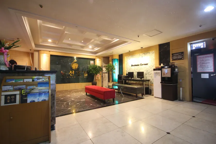 NS Hotel - Image 1