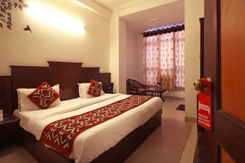 Hotel Hindustan International - Image 1