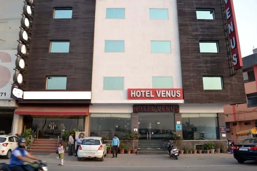 Hotel Venus - Image 1