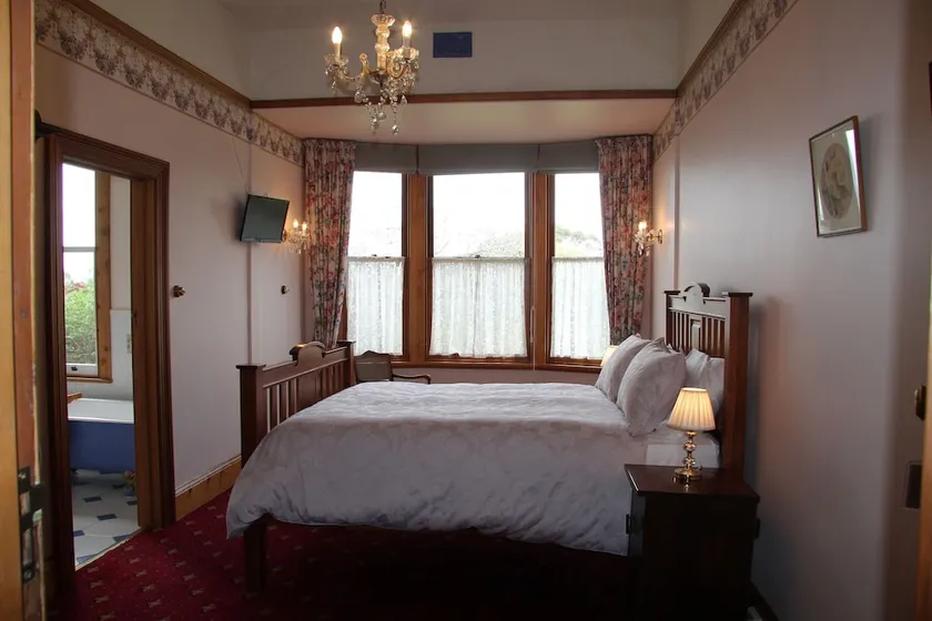 Jensens Bed and Breakfast - Image 1