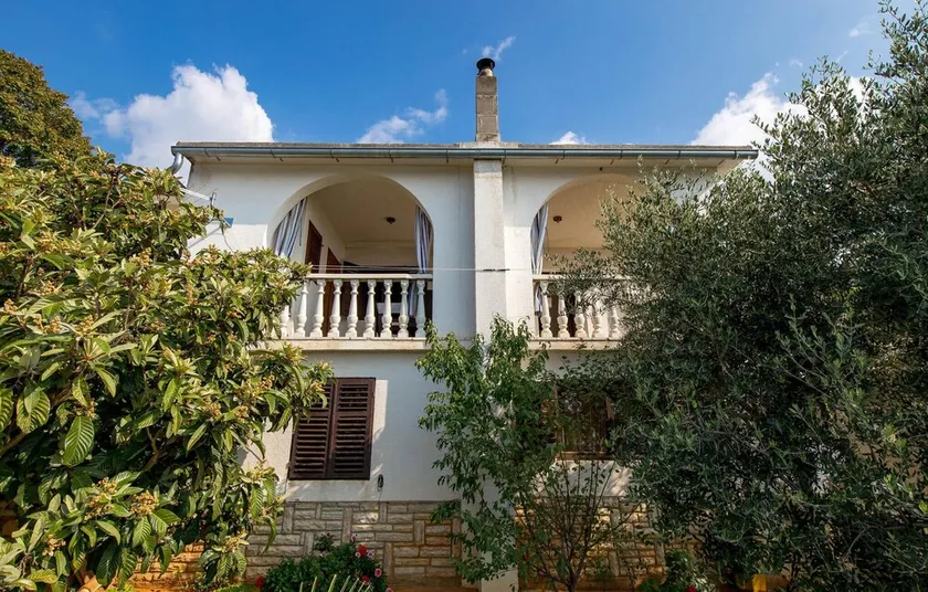 Beautiful Home in Jablanac With Wifi and 3 Bedrooms - Image 1
