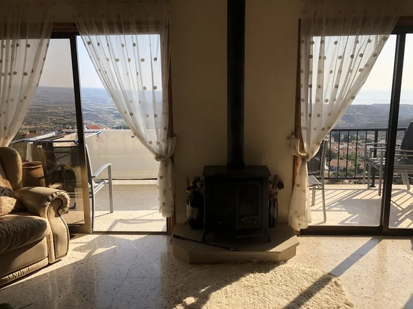 Inviting 2-bed Apartment in Pissouri- Ti Thea - Image 1