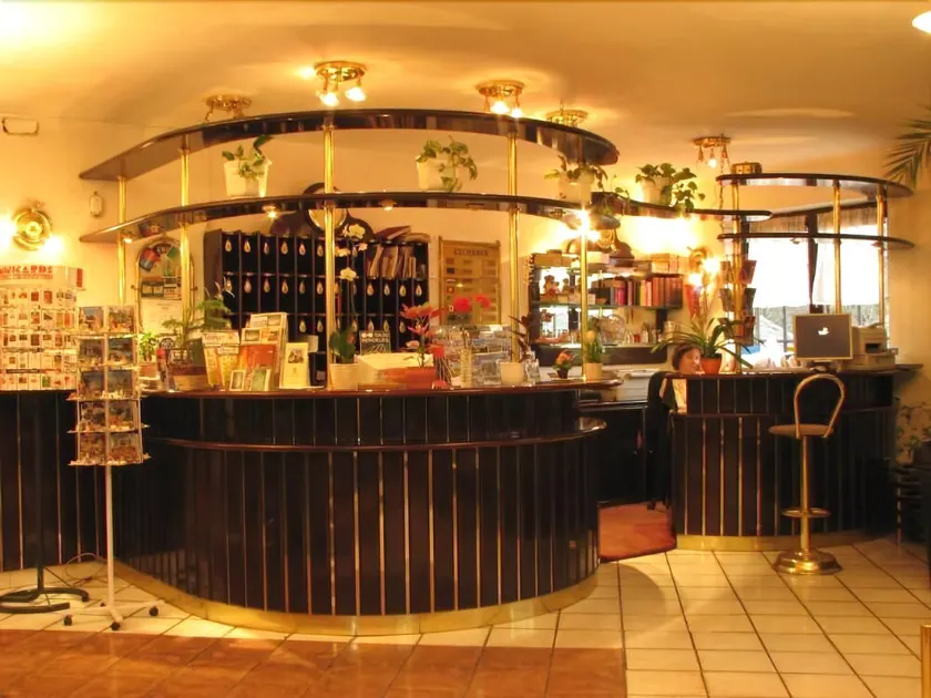 Hotel Lucky - Image 1