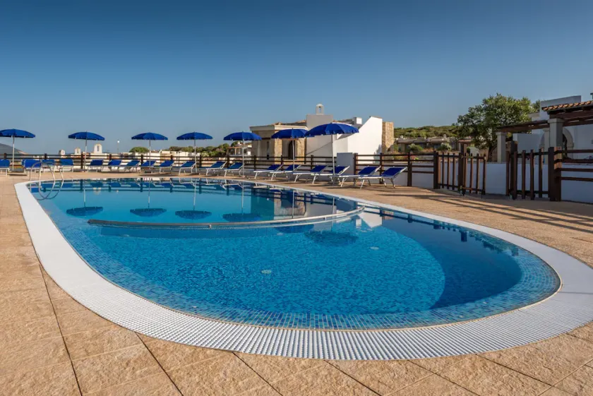 Hotel Vista Blu Resort - Image 1
