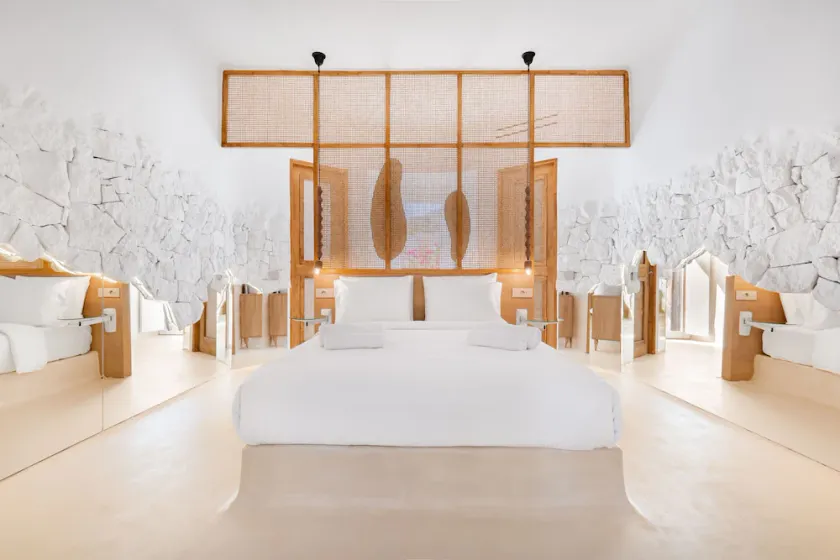 Faos Exclusive Suites - Image 1