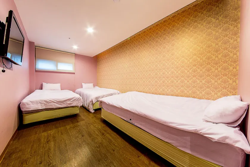 Hostel Korea 10th - Image 1