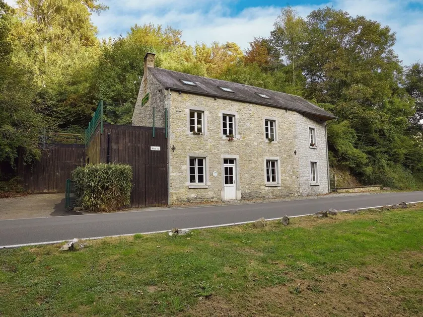 Charming and Well Renovated Country House - Image 1