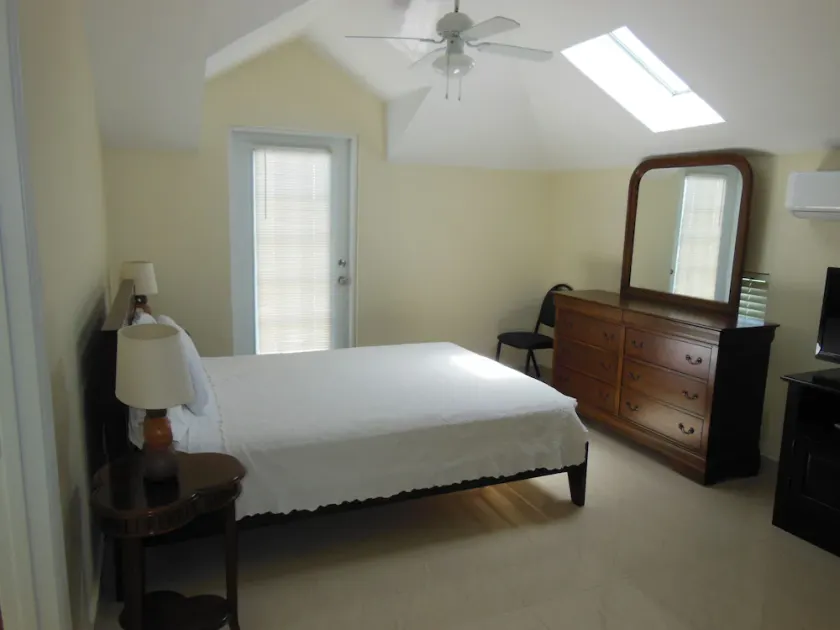 Carib Club - Image 1