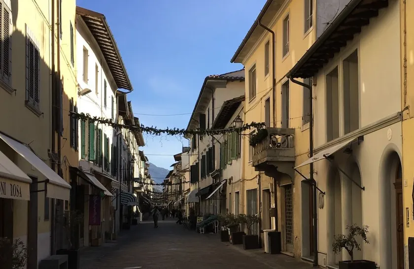 Camaiore Suite - Image 1