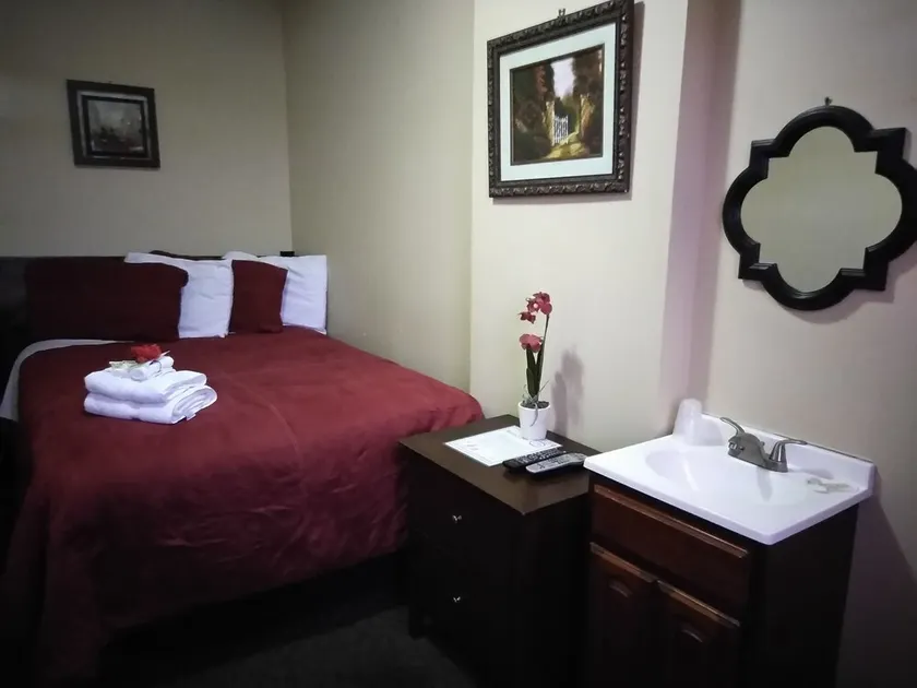 Marina Hotel Brooklyn-Broadway - Image 1
