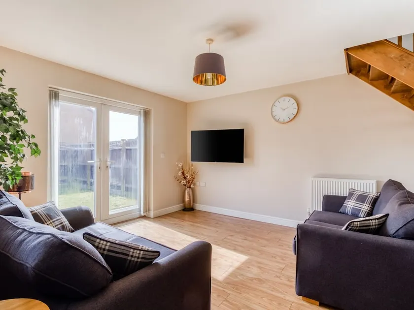 Cosy Holiday Home in Leicester Near National Space Centre - Image 1