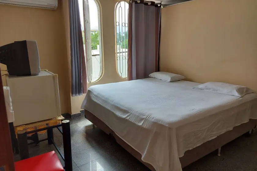 OYO Hotel Cachoeiro - Image 1