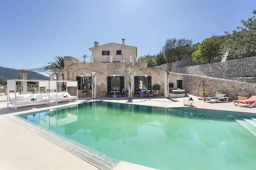 Majestic Holiday Estate in Calvia - Image 1
