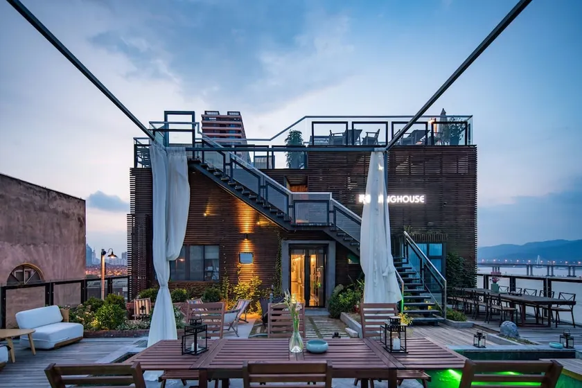 Wenzhou Langhouse Inn - Image 1
