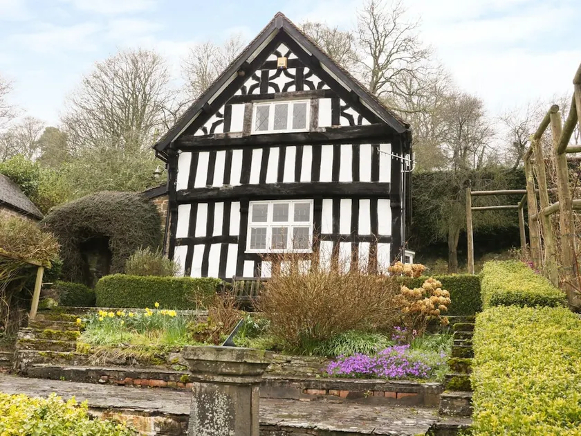 Well Cottage - Image 1