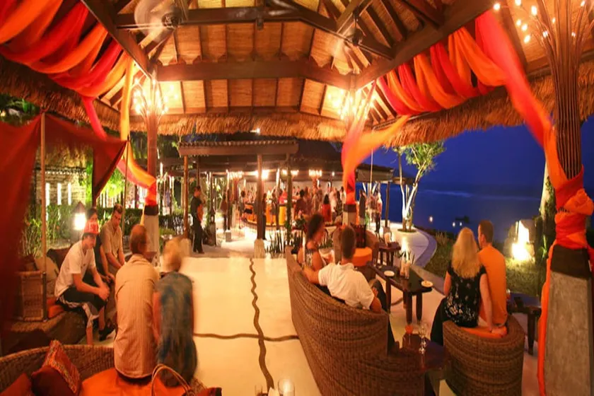 Coral Bay Resort - Image 1