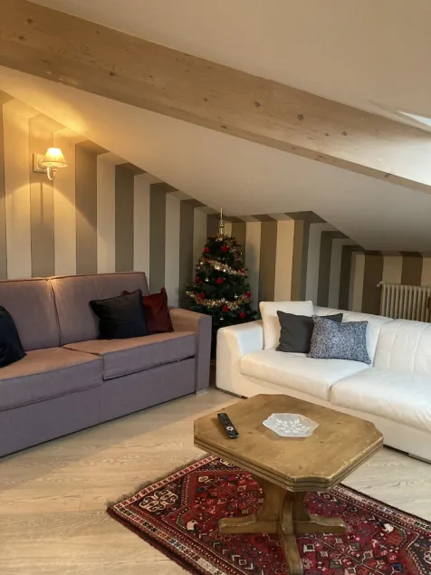 Lovely 2-bed Apartment in Cavalese - Image 1