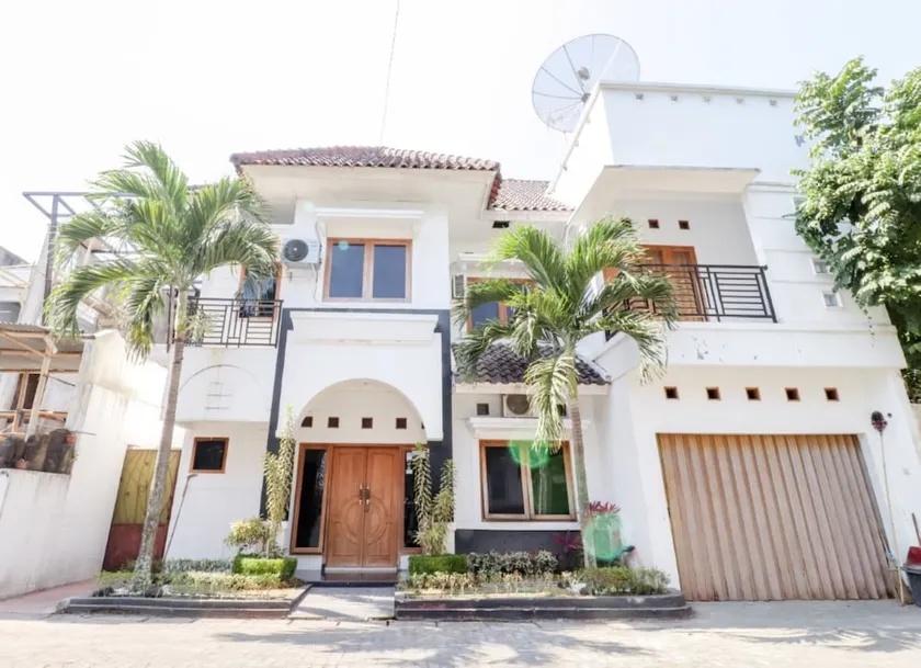 Gria Gowes Homestay - Image 1