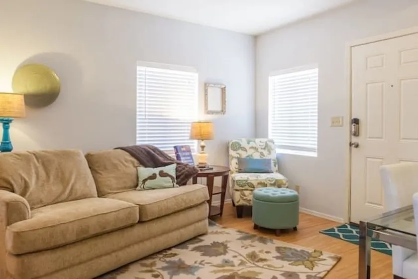 Downtown Phoenix Apartments offered by Short Term Stays - Image 1