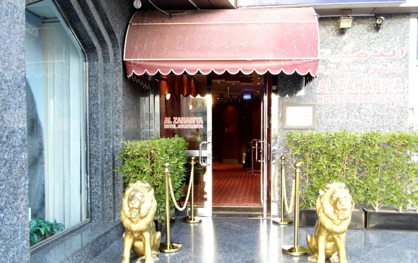 Al Zahabiya Hotel Apartments - Image 1