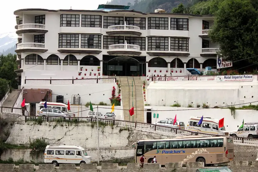 Hotel Imperial Palace - Image 1