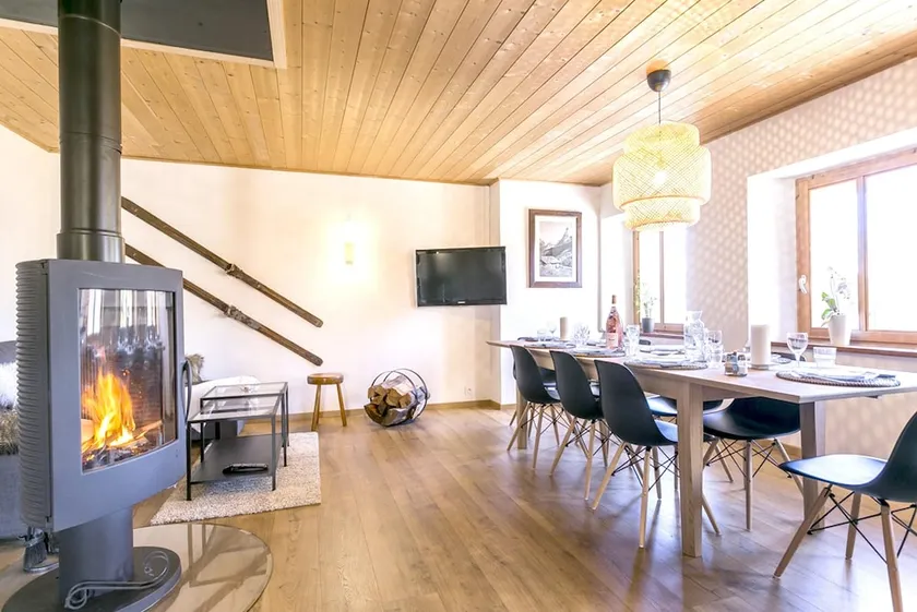 Chalet With 5 Bedrooms in Les Arcs, With Wonderful Mountain View, Furnished Garden and Wifi - 500 m From the Slopes - Image 1
