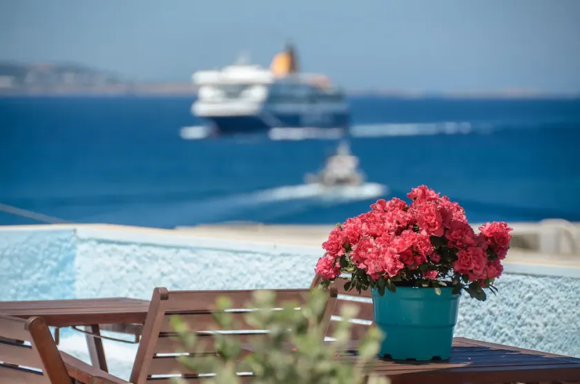 Lygdamis Hotel - Image 1
