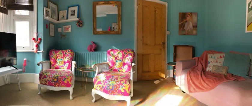 Charming 4BD Semi Detached Home Hastings - Image 1