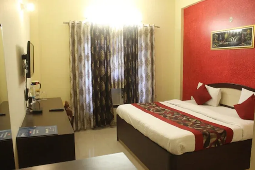 Hotel Pancham Continental - Image 1