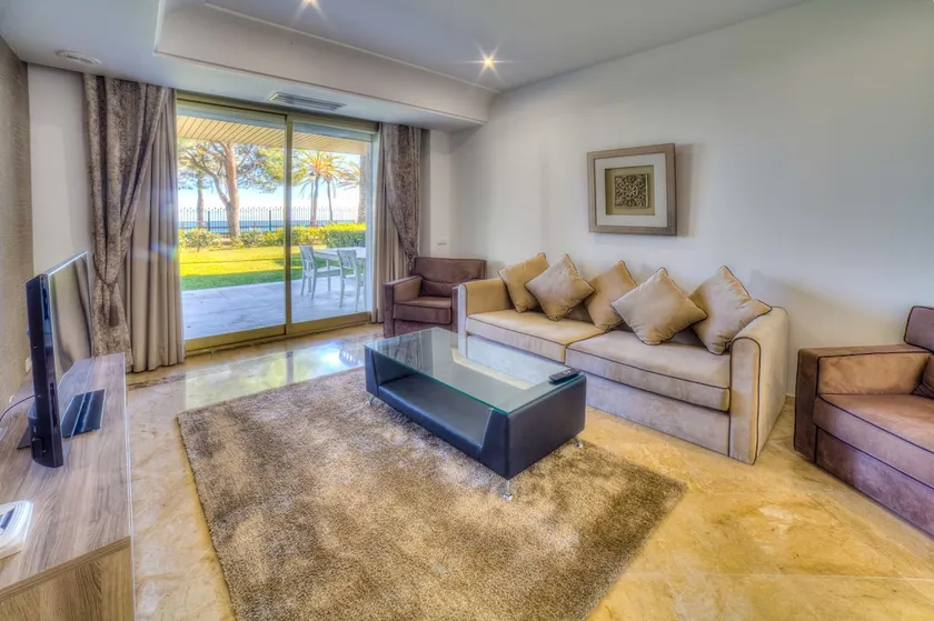 Banus Beach Apartments - Image 1