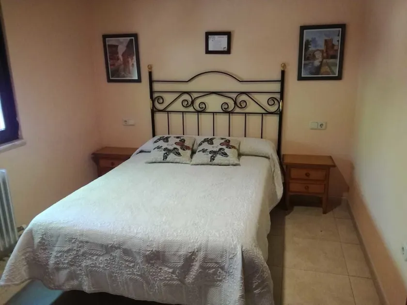 Meson Hostal Gonzalez - Image 1