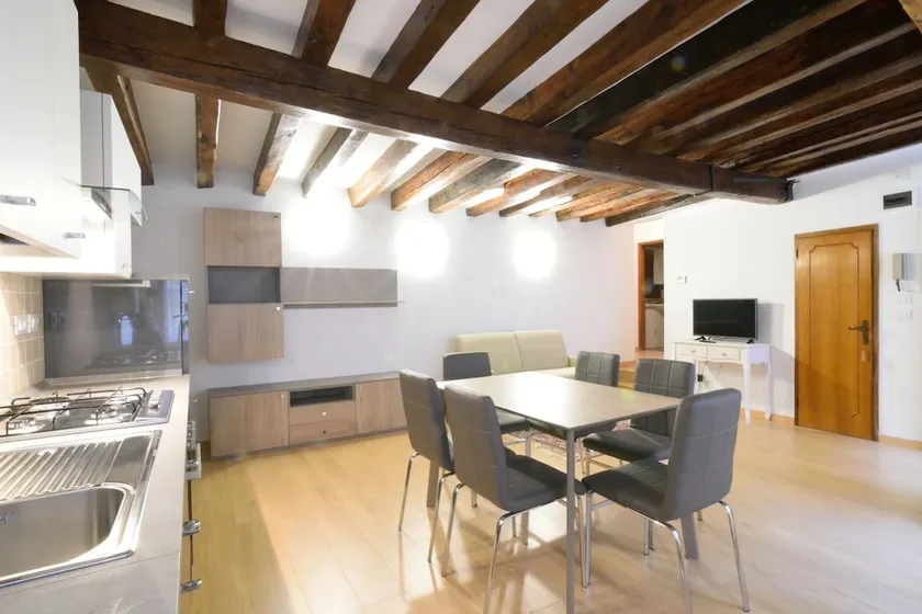 San Canzian Apartment - Image 1