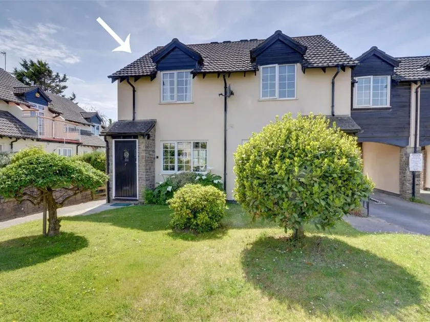 Whitehouse Close Instow - Image 1