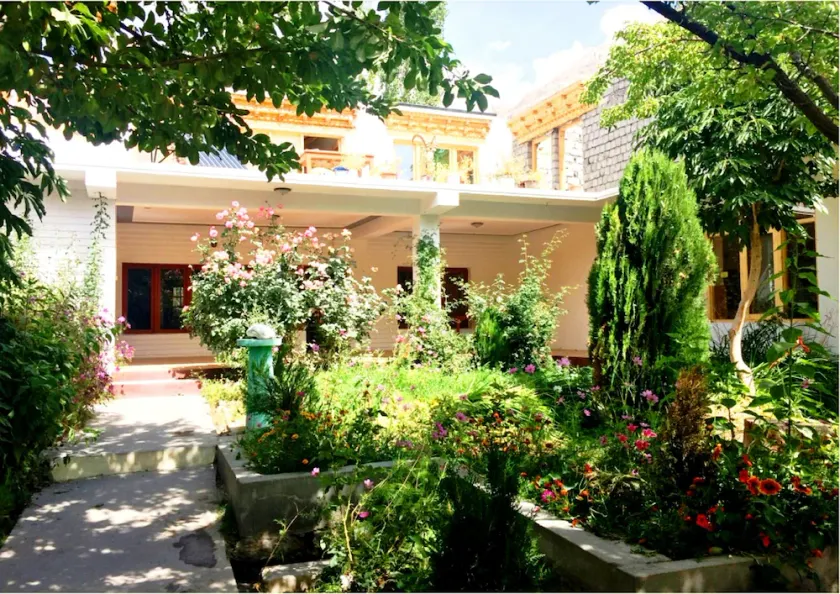 A O Guest House & Home Stay - Image 1
