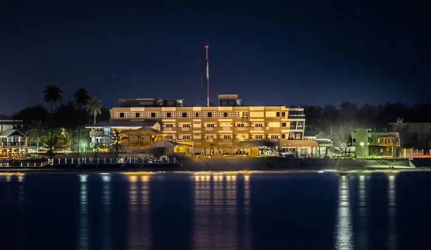 Punta Baler Hotel - Image 1