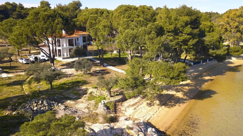 Filyra Private Beach Villa - Image 1