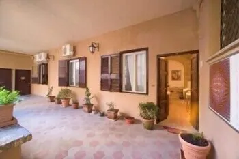 Caesar's Rooms - Image 1