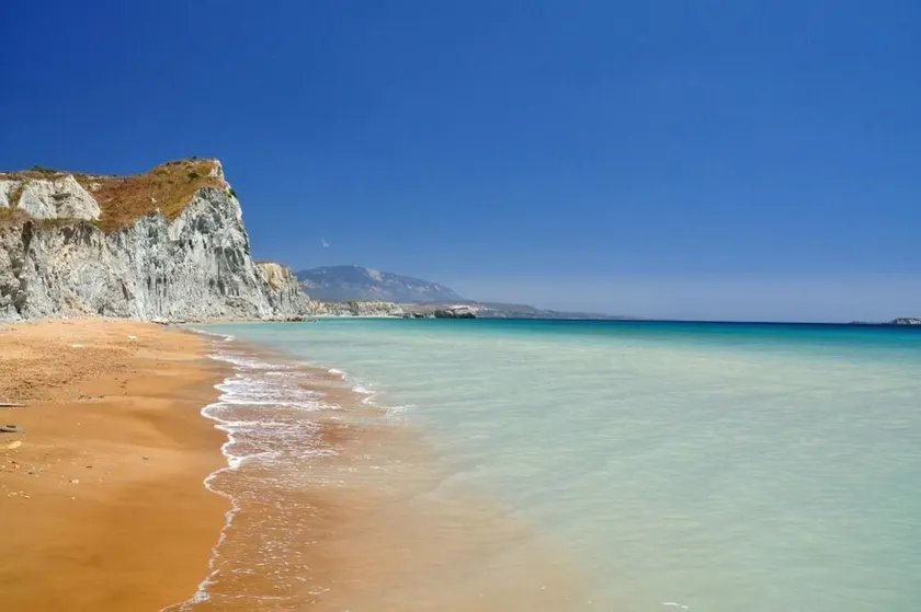 Kefalonia Beach Hotel & Bungalows - Image 1