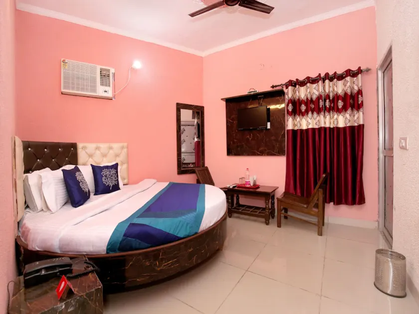 Hotel Pink City By OYO Rooms - Image 1