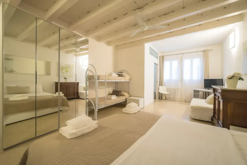 Academia Resort - Image 1