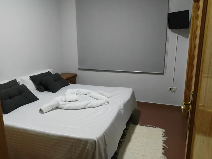 Hostal Restaurante & Marisquería Nilo - Image 1